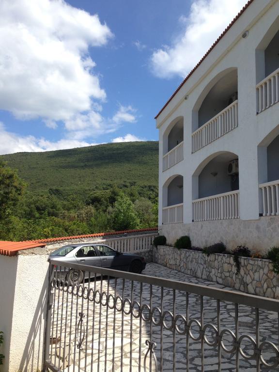 Apartmani Lazarevic Luštica Eksteriør billede