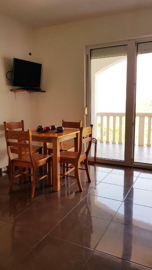 Apartmani Lazarevic Luštica Eksteriør billede