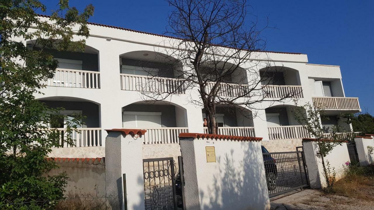 Apartmani Lazarevic Luštica Eksteriør billede